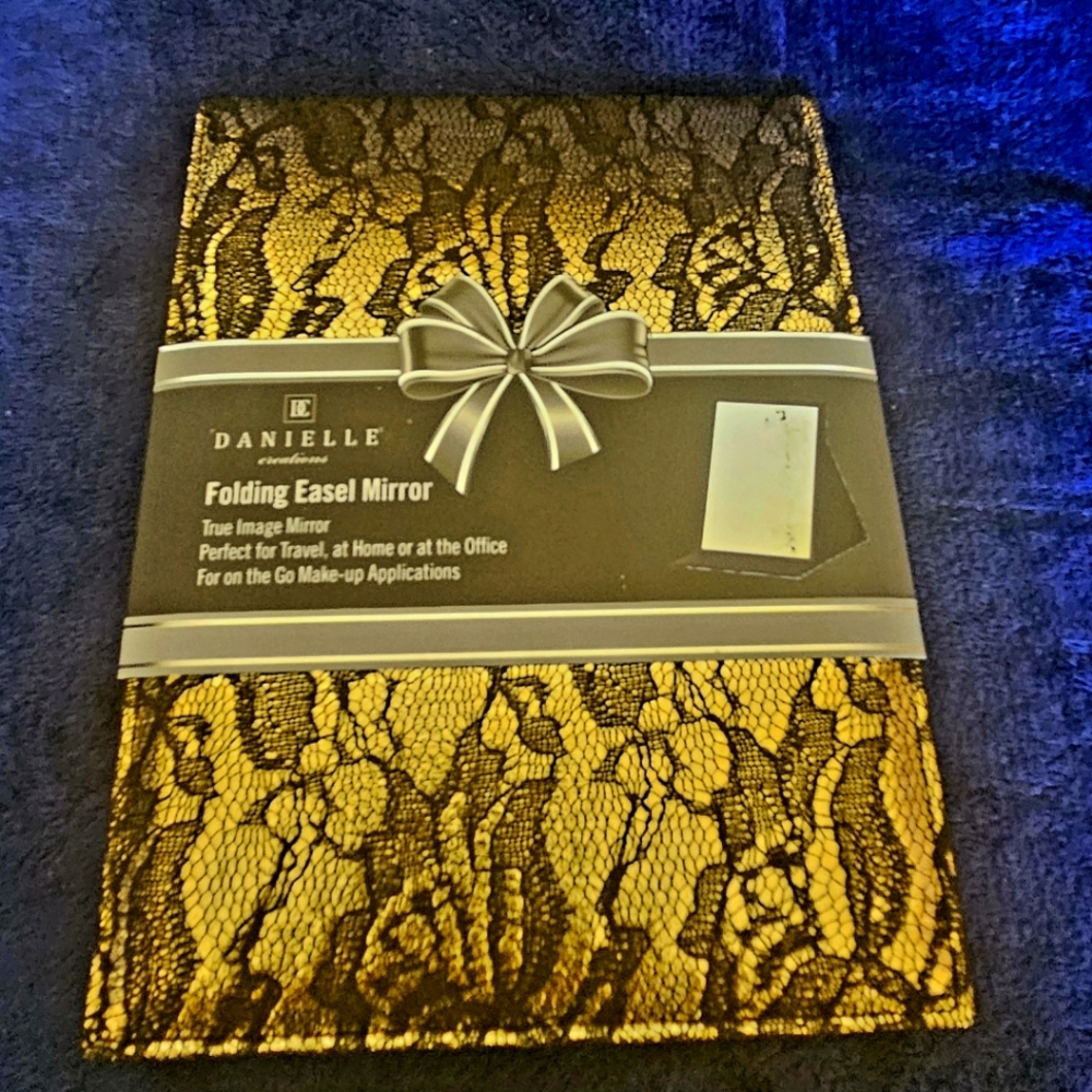 Folding Elegant Mirror